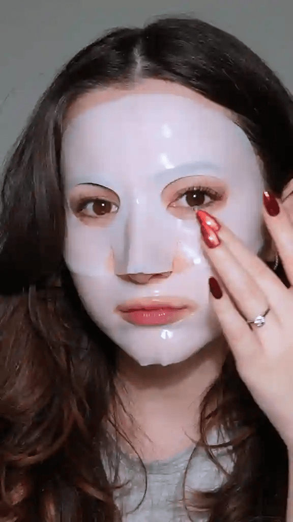 2 + 2 GRATIS HEUTE  RevitaGlow™